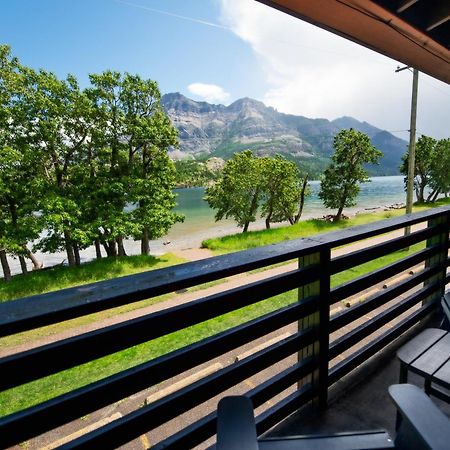 Bayshore Inn & Spa Уотъртън Парк Екстериор снимка
