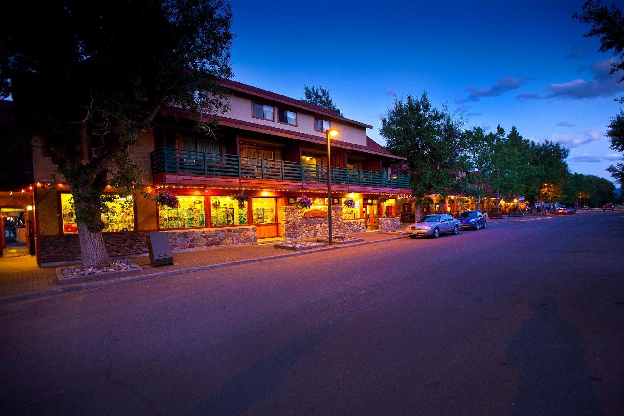 Bayshore Inn & Spa Уотъртън Парк Екстериор снимка