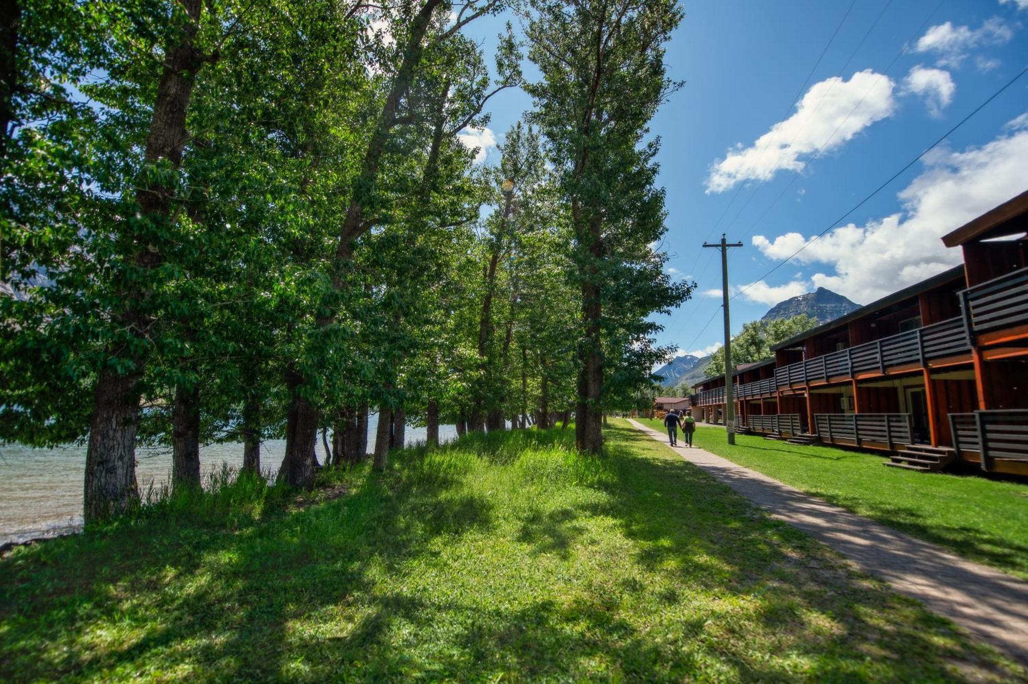 Bayshore Inn & Spa Уотъртън Парк Екстериор снимка