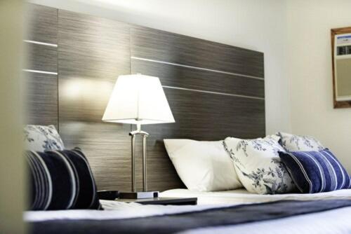 Bayshore Inn & Spa Уотъртън Парк Екстериор снимка